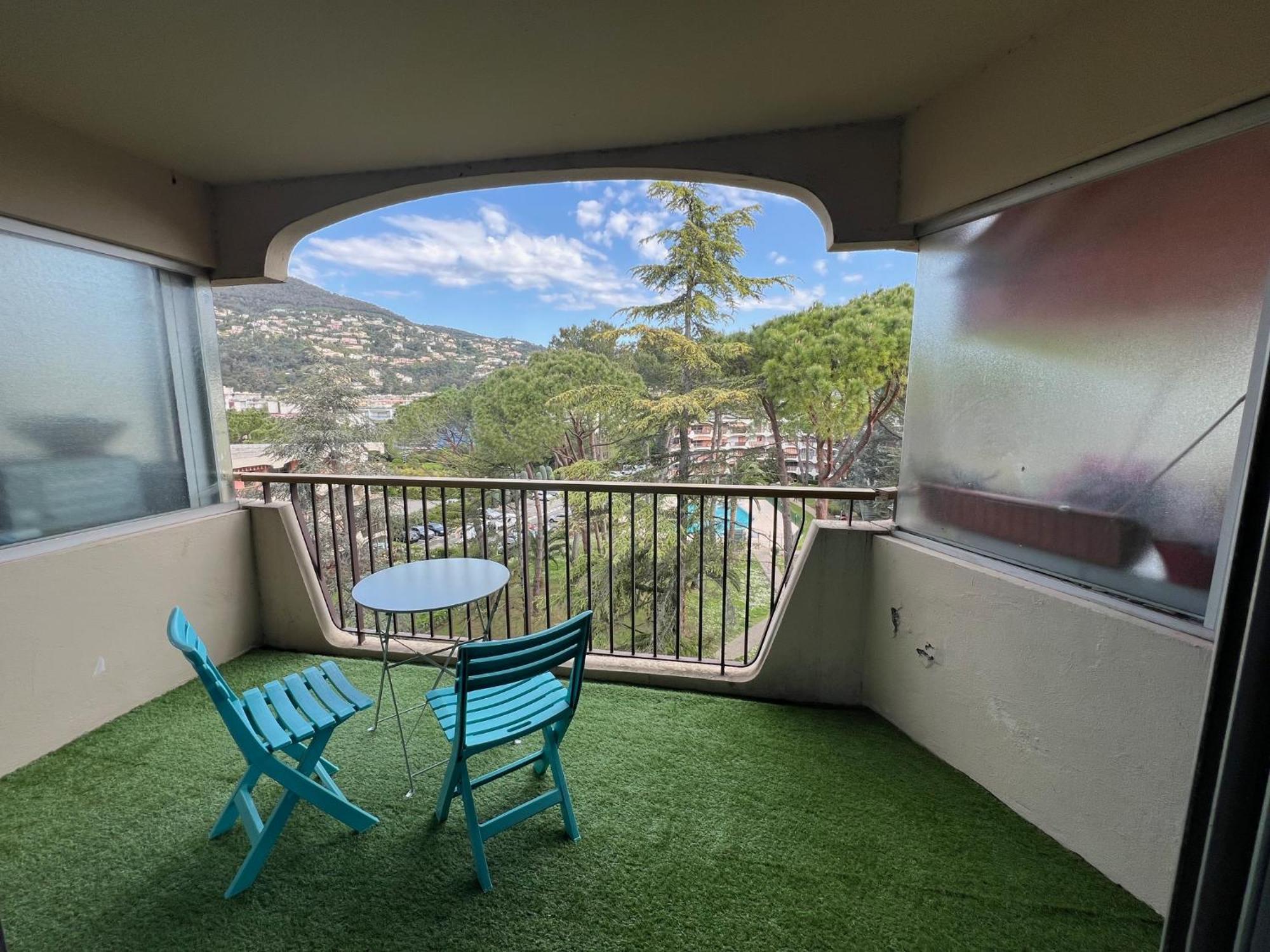 Appartement Aux 3 Rivieres A Mandelieu Bagian luar foto
