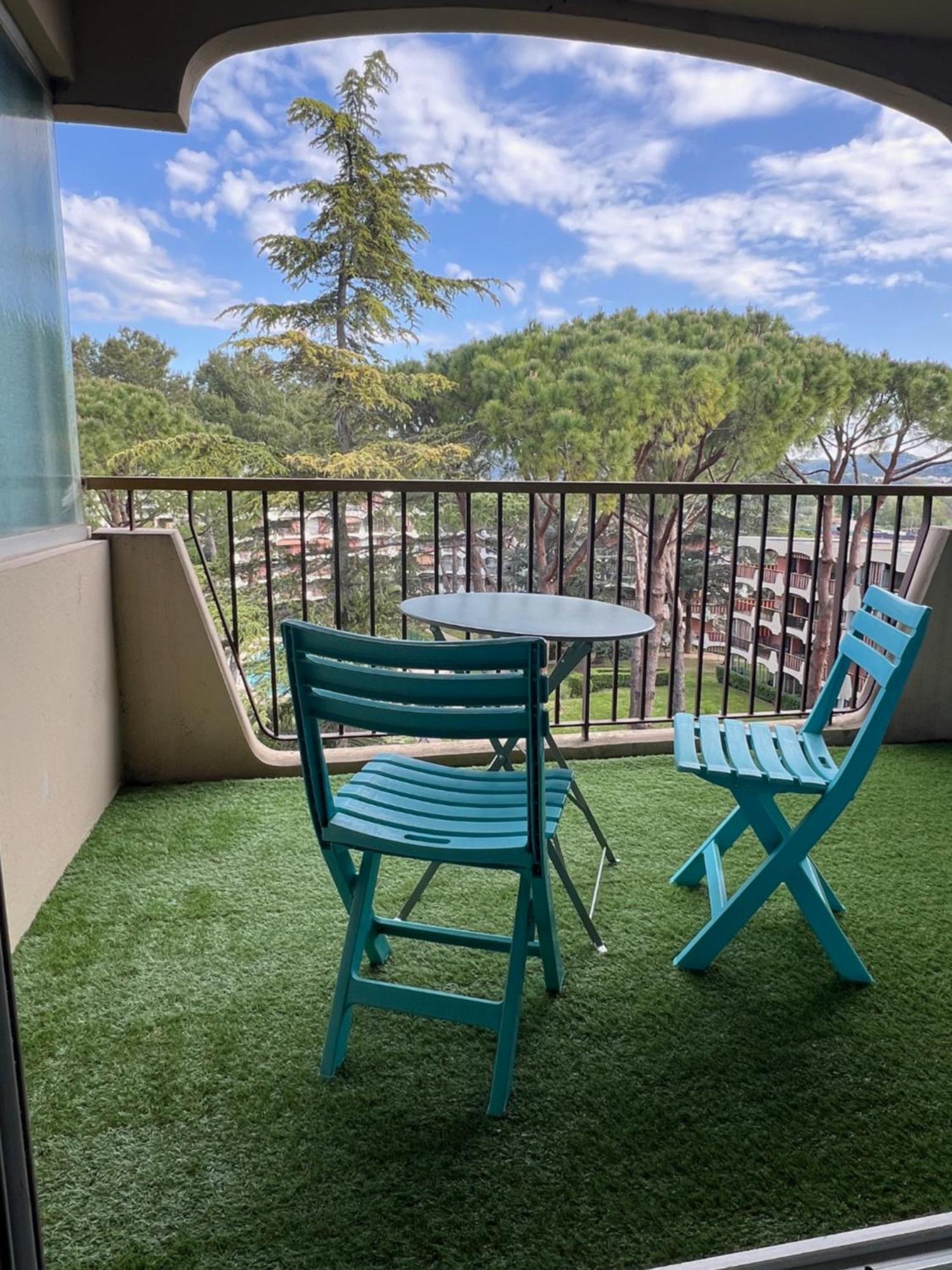 Appartement Aux 3 Rivieres A Mandelieu Bagian luar foto